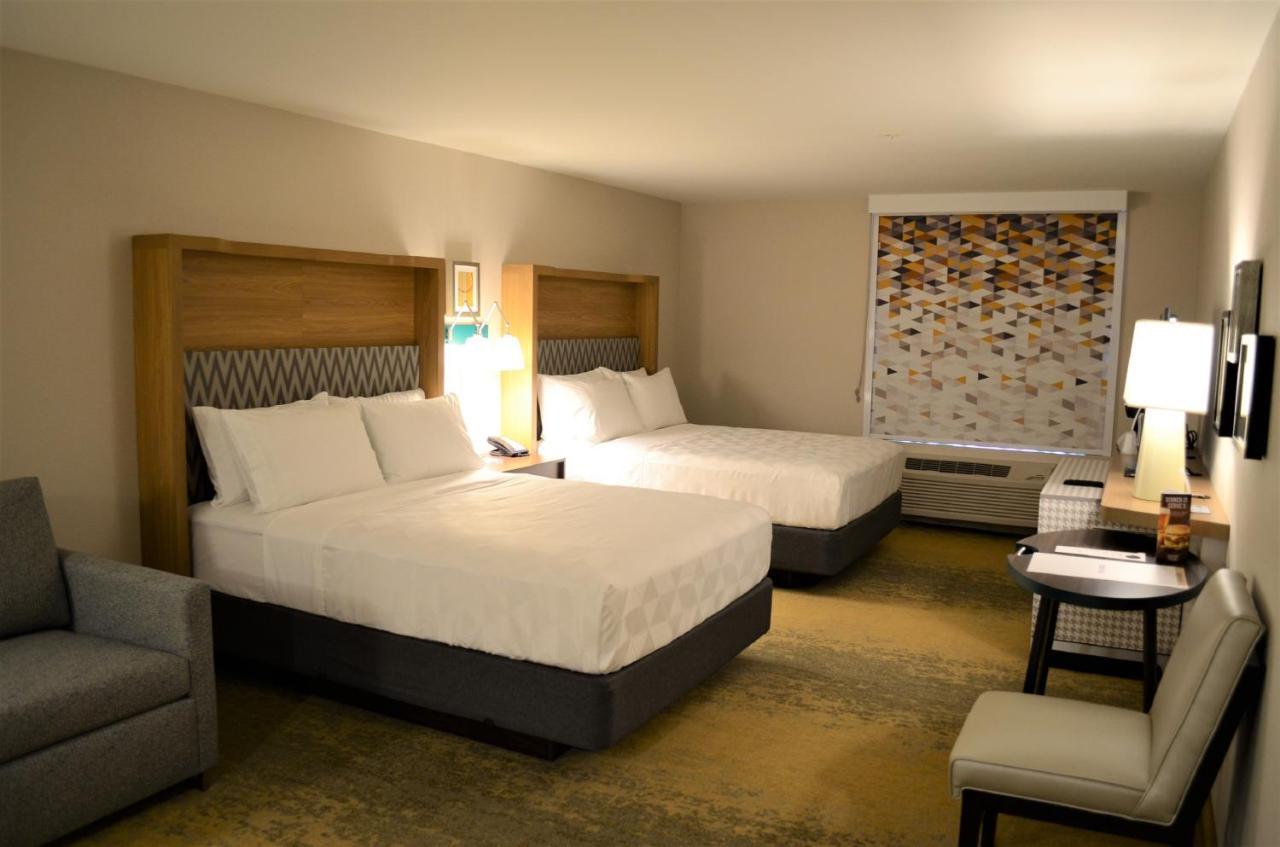 Holiday Inn Edmonton South - Evario Events By Ihg Habitación foto