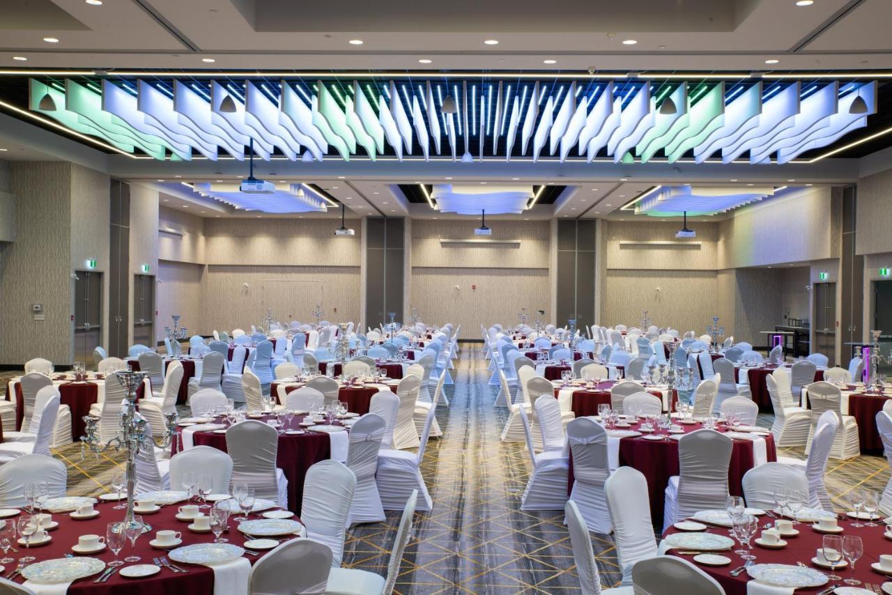 Holiday Inn Edmonton South - Evario Events By Ihg Exterior foto